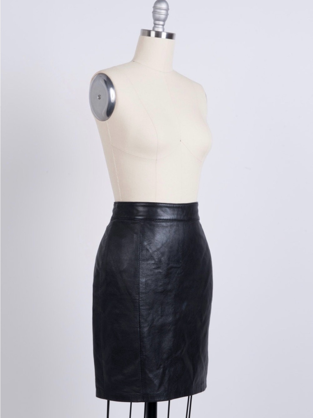 Vintage 90s Classic Black Leather Pencil Skirt - Size Small